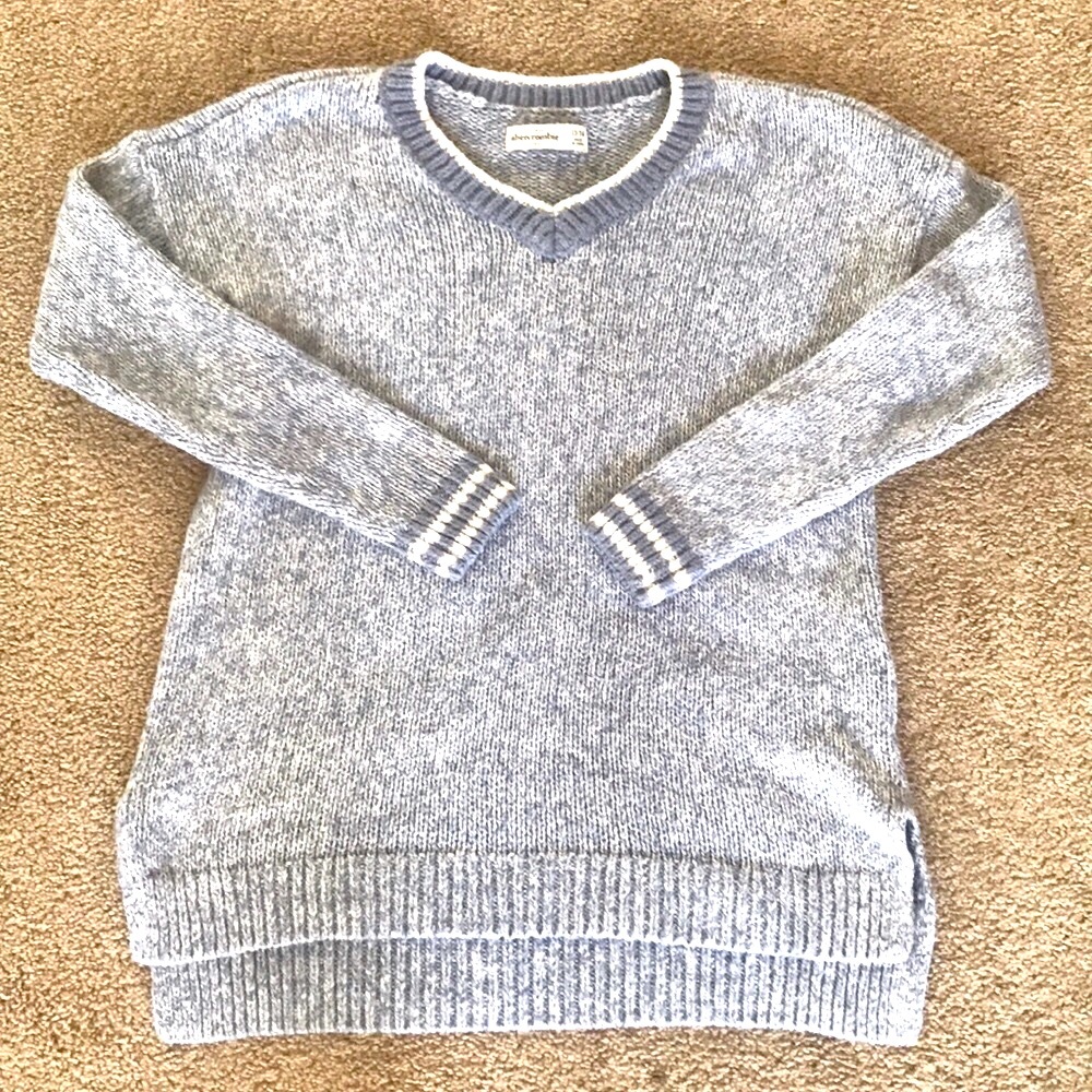 Abercrombie light blue sweater (girls)